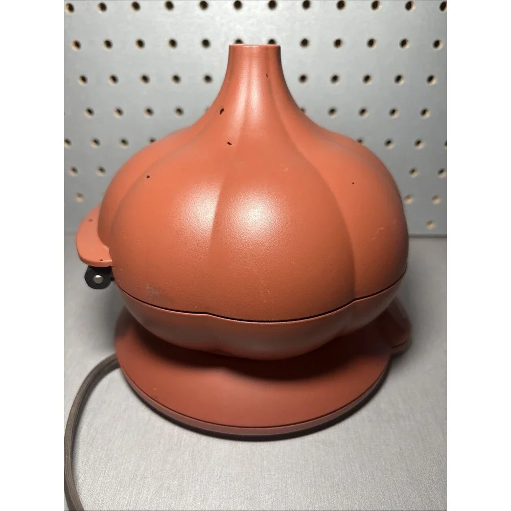 TAGCO Roasted Garlic Express Electric Countertop Roaster Brown GR-300-2 READ